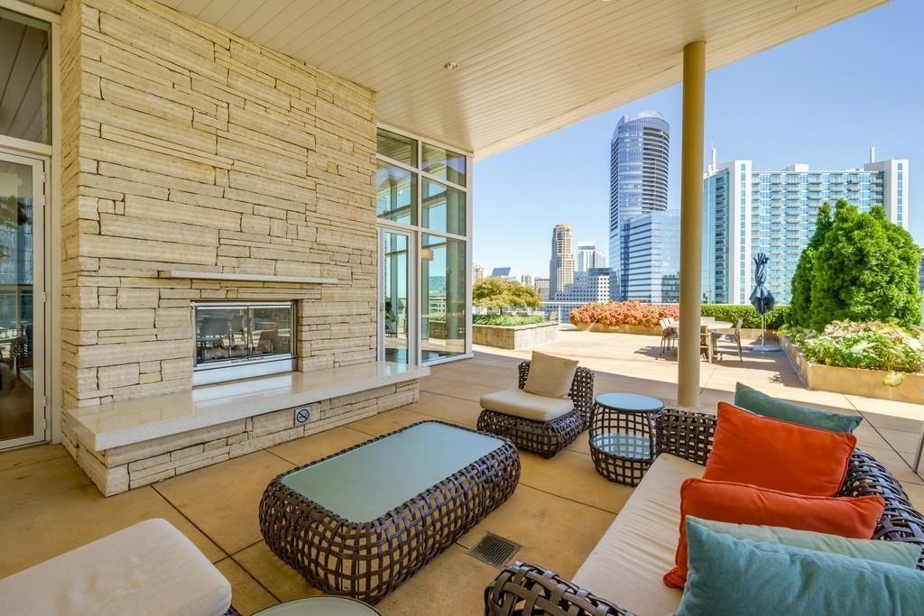 10 Terminus Place Outdoor Lounge with city views
